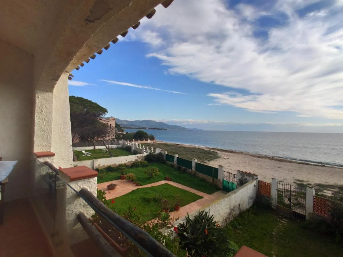 Apartment In Front Of The Beach - La Terrazza Sul Mare Flumini di Quartu