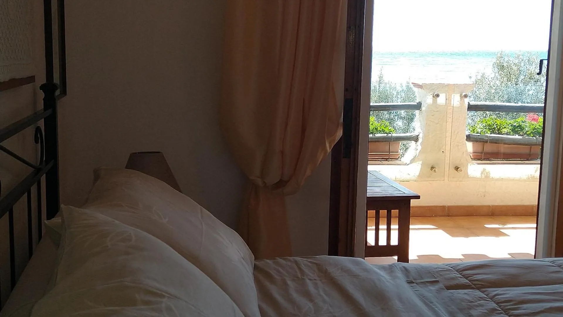 Διαμέρισμα In Front Of The Beach - La Terrazza Sul Mare Flumini di Quartu